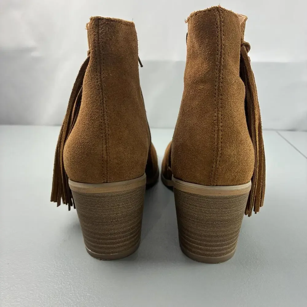 Kenneth Cole Reaction Rowdy Brown Suede Ankle Boots with Fringe Detail Sz 7.5